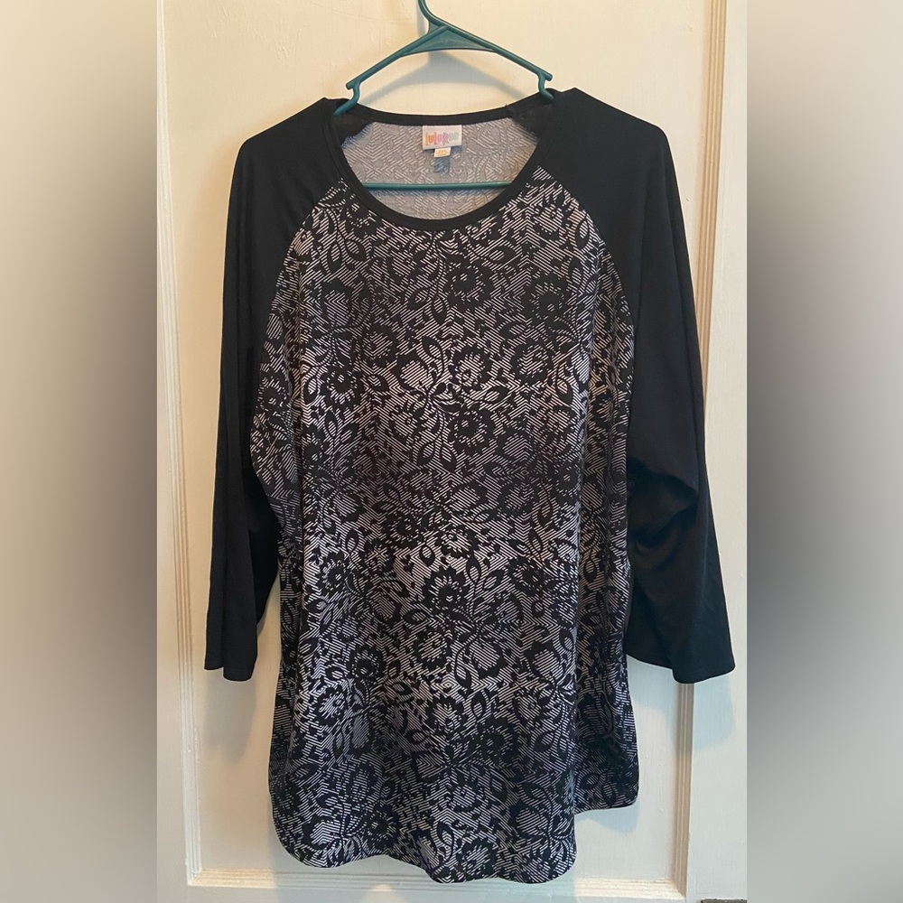Lularoe Black and Gray Randy Top